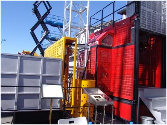 SC160/160 Twin Mast Building Material Lift, 30 Passagiers Lift Lift